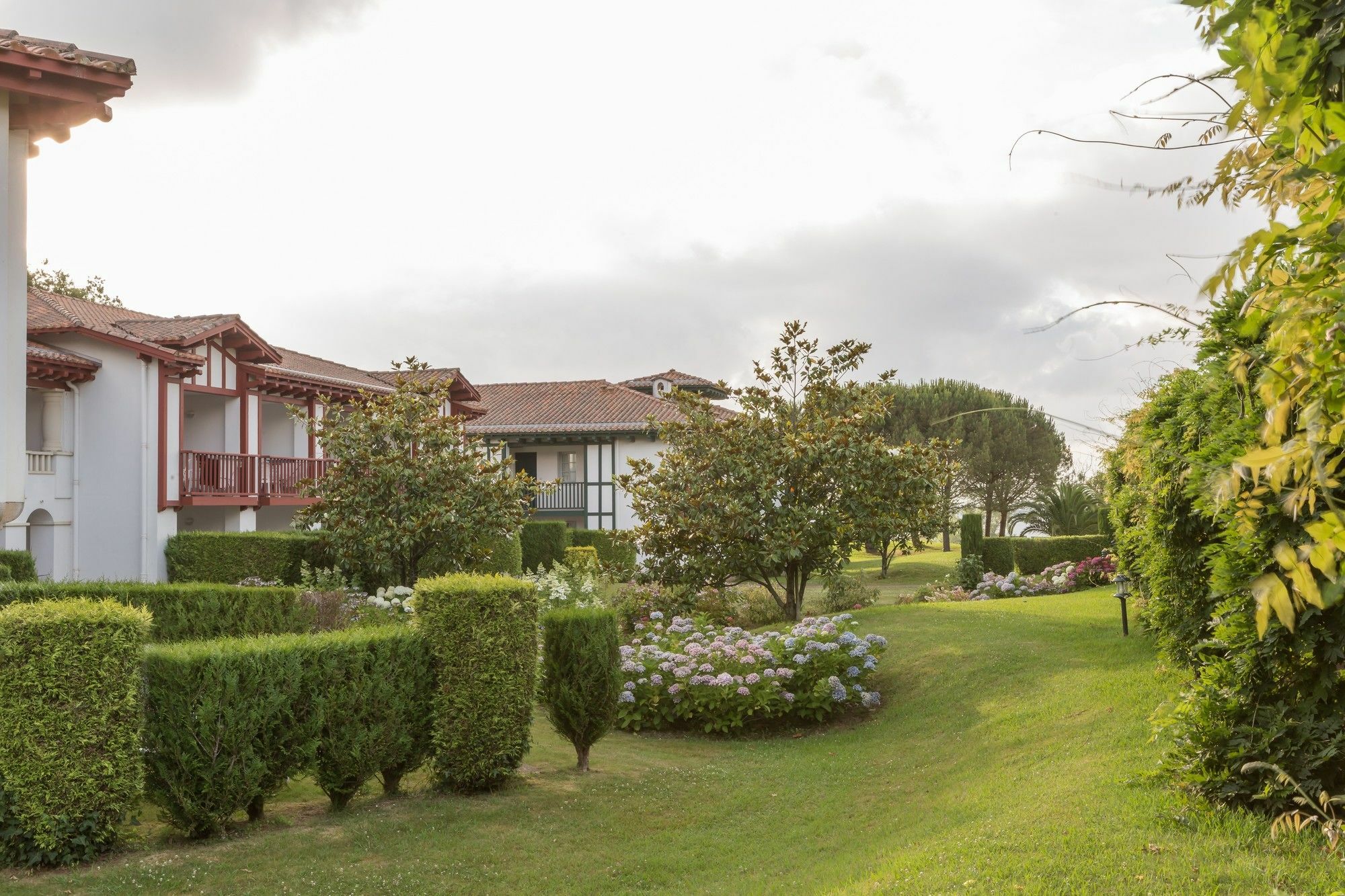 Residence Pierre & Vacances Le Domaine De Bordaberry Urrugne Exterior photo
